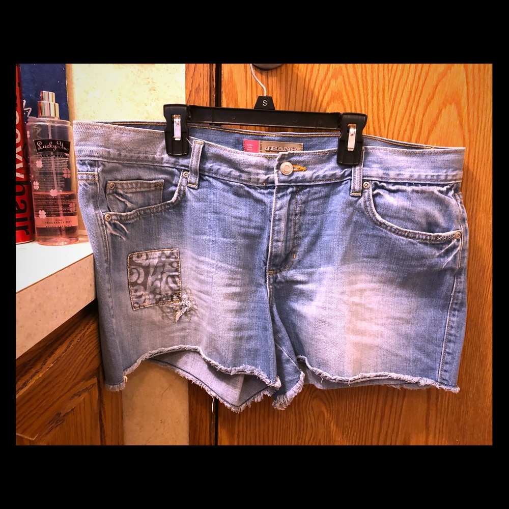 Old Navy shorts 16